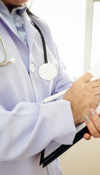 Plateforme d'analyse et de visualisation d'indicateurs hospitaliers